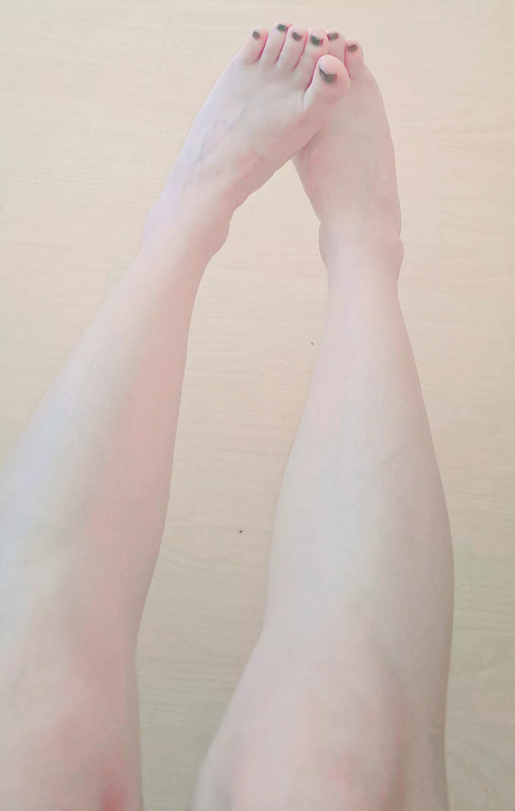 Is it okay to post small feet? posted by jjjd_23