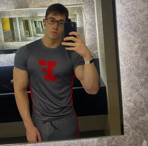 it was warmer in thailand… 🥶 by lehtia