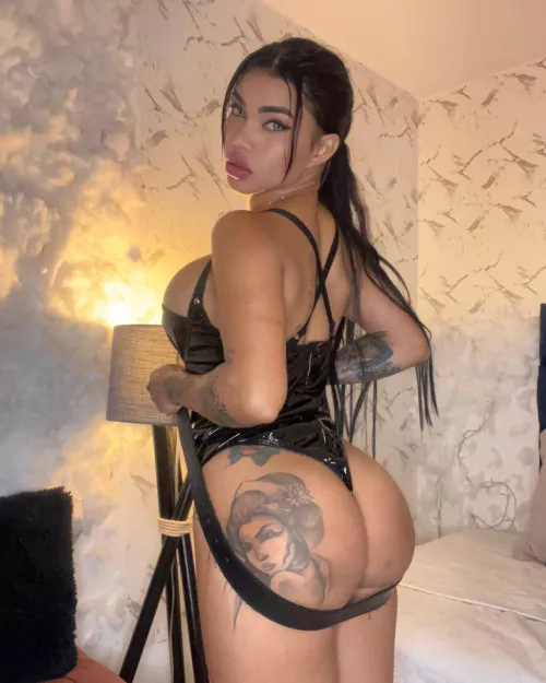 latex and belt😼 by truicearpo