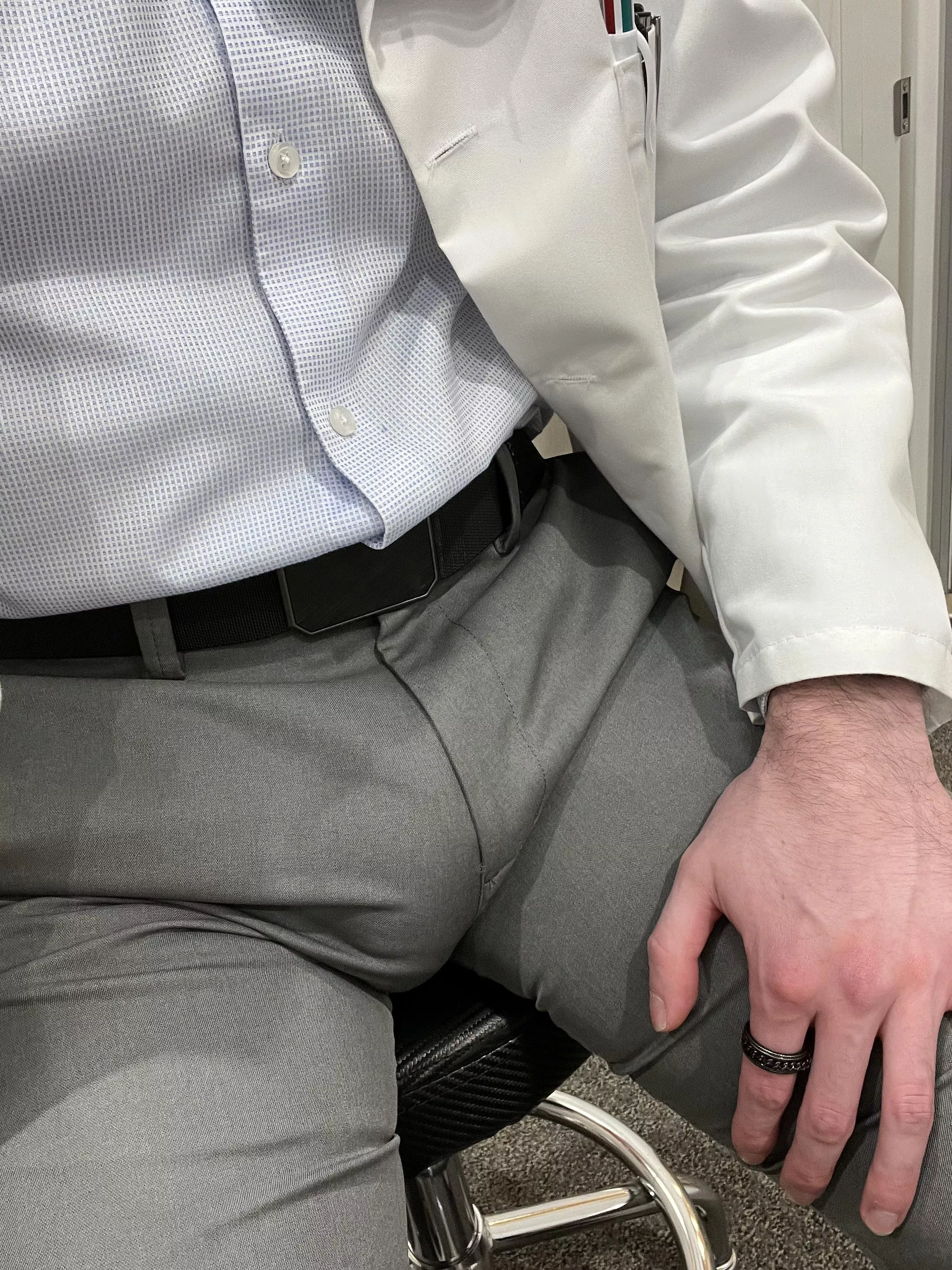 Listen close, I need your attention posted by thethickbrick