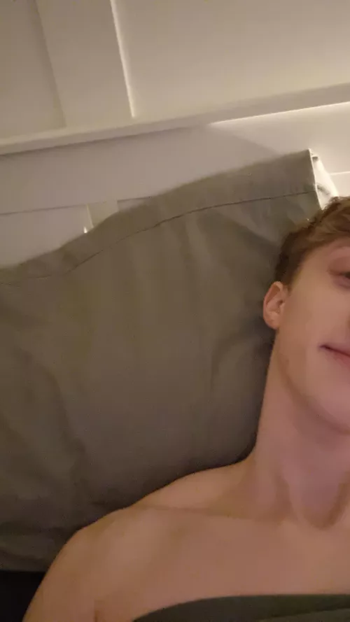 M 22 UK Straight guy here bored af looking for a bottom around my age I can be friends with and chill hmu - chldck86 by FormerClimate9266