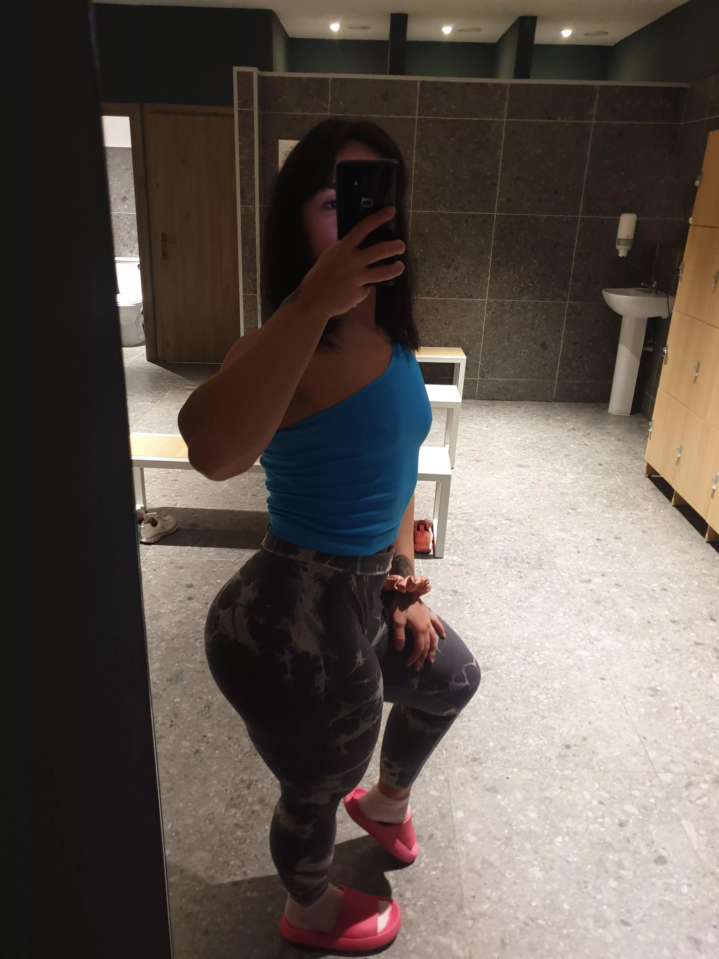 Monday starts with hammies posted by quadsqueen