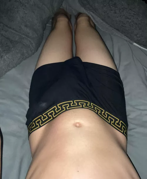 Morning wood buldge 🍆 by Dry-Trust-5039