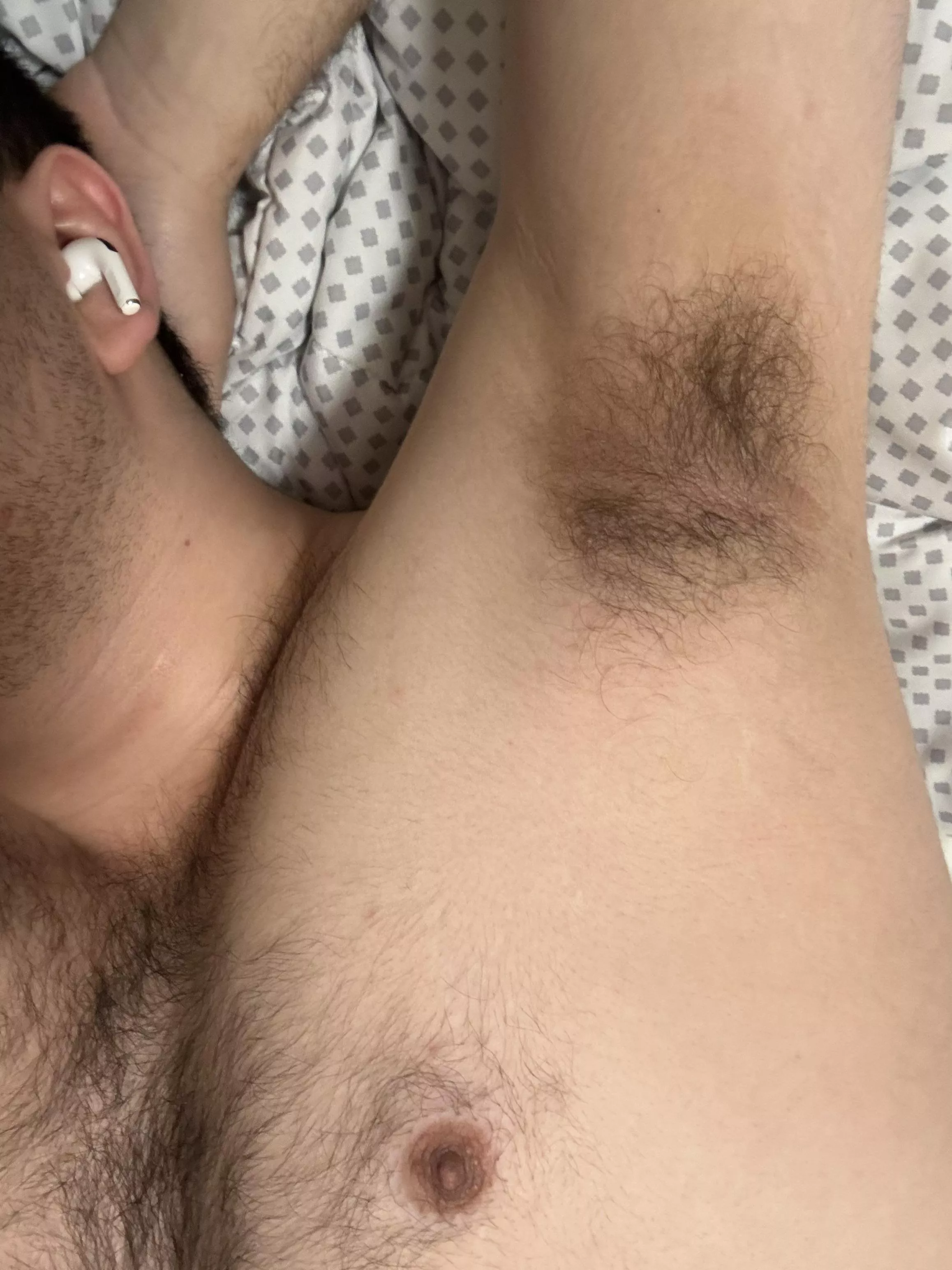 Need someone to bury their face in my pits 😩 posted by Royal-Activity9078