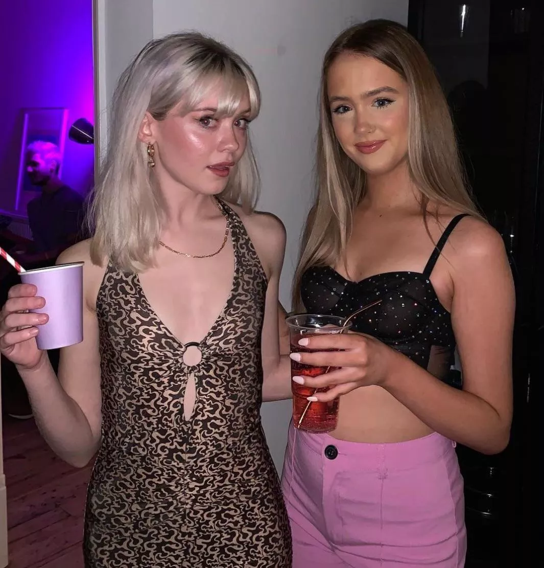 Pale or Tanned? posted by ex_row