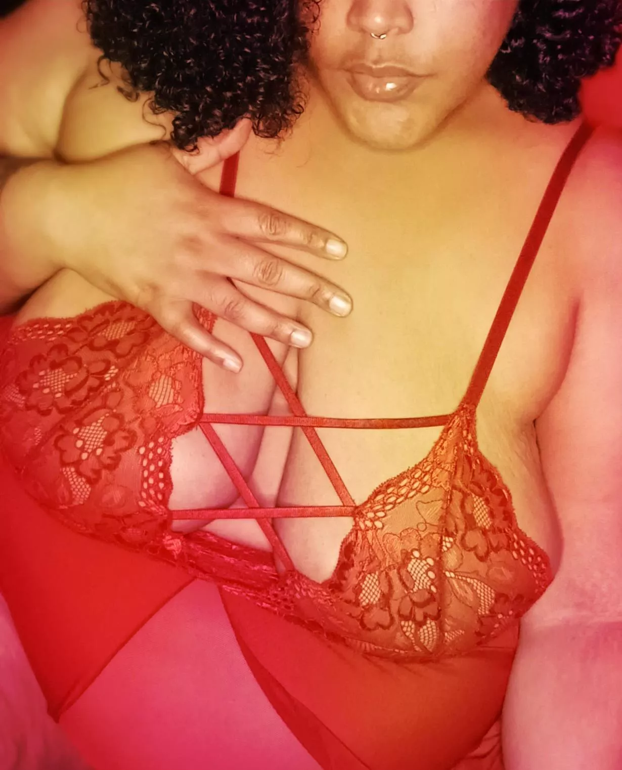❤️ Pretty in red? ❤️ posted by StoneyxGawdess