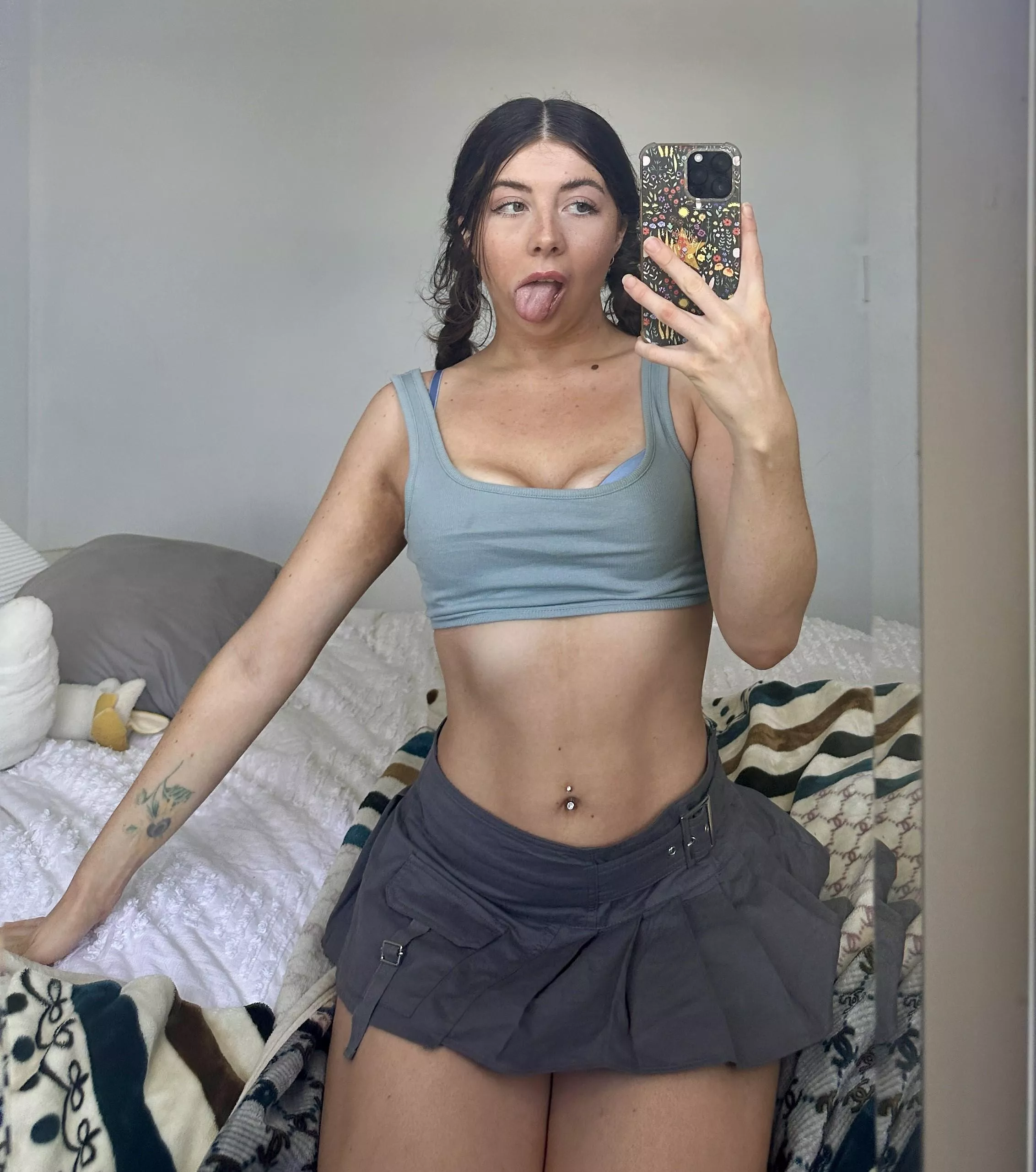 Quick pic before college posted by Inevitable-Orchid335