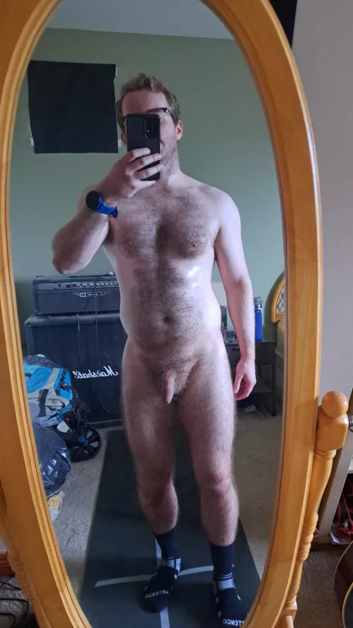 Rate my sweaty post workout body. 27 (m), 5'7, 73 kg by Relevant_East_4770