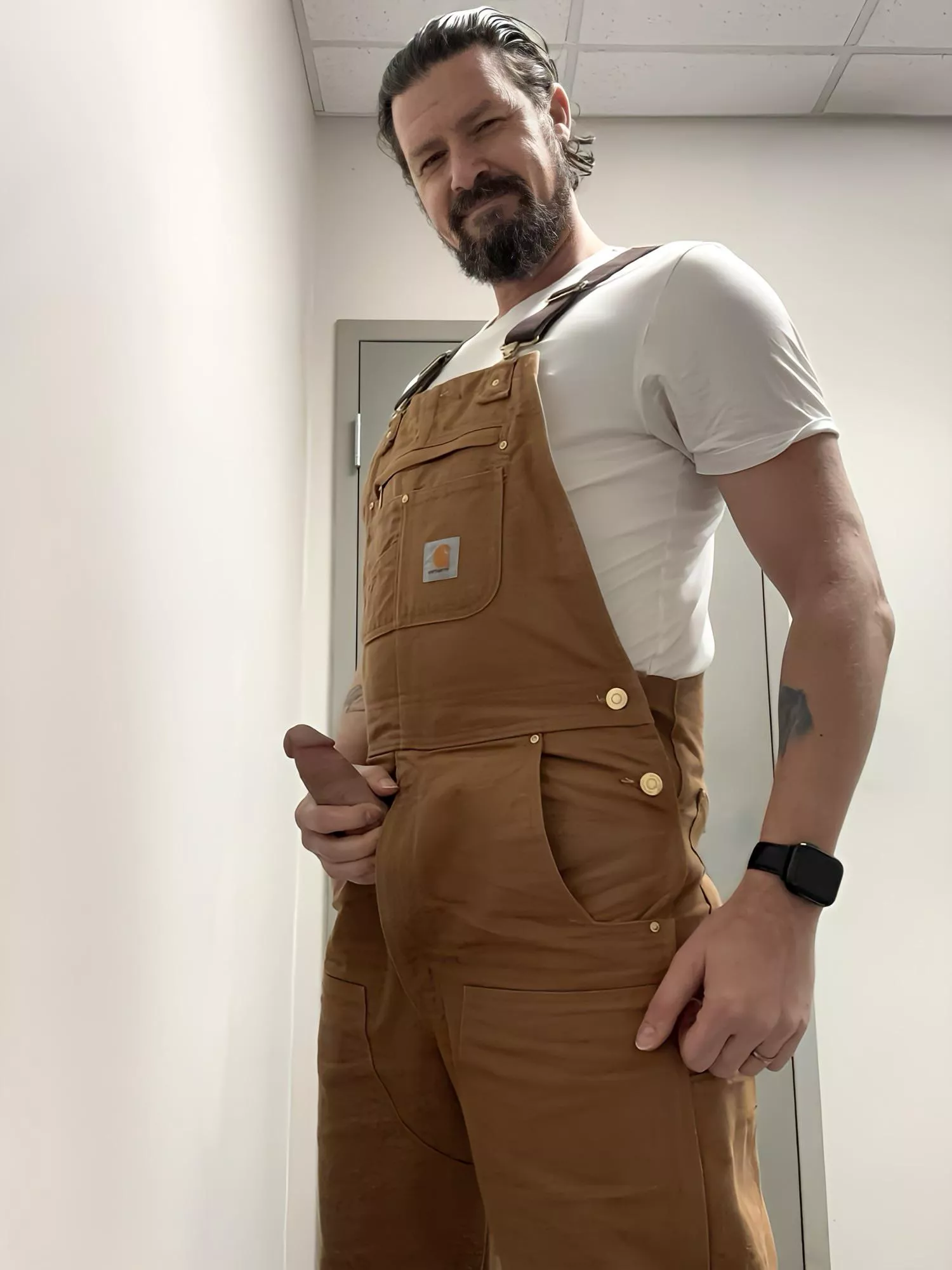 This (44) Daddy says it’s time to feast. posted by BikerBeau