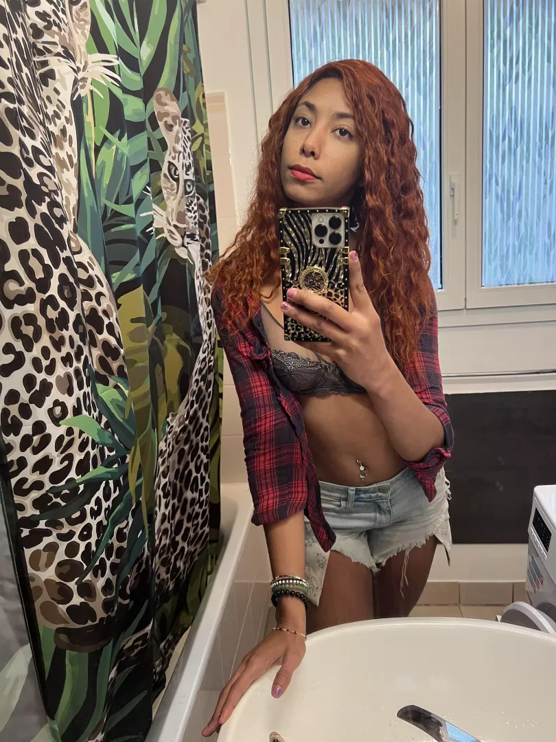 What do you think about mixed girl posted by Jade2981
