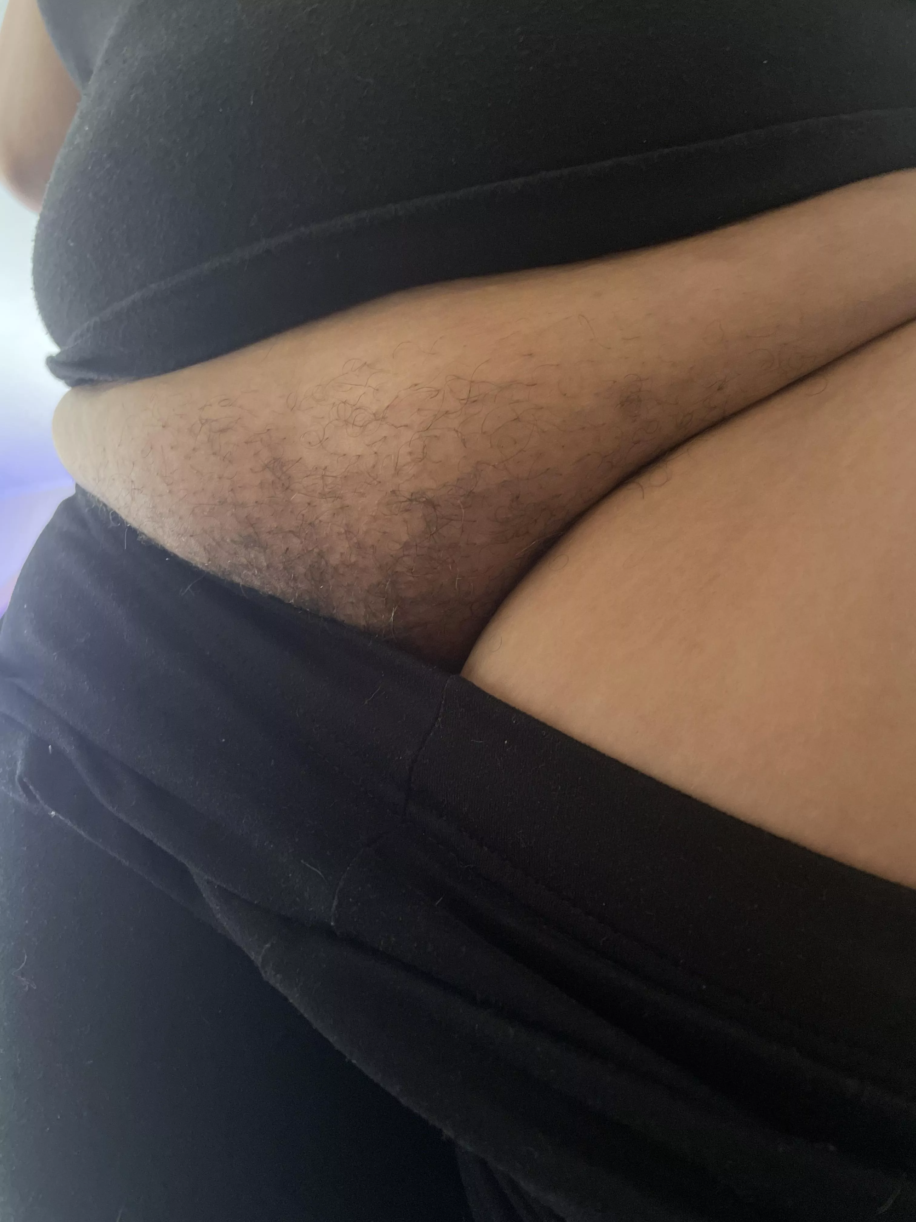 Wondering if I should shave tonight or not 😏 posted by patricia_feemster