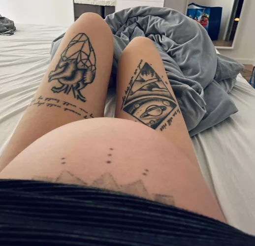 would u like to be in the bed with preggo like me? by charlottemarlonex