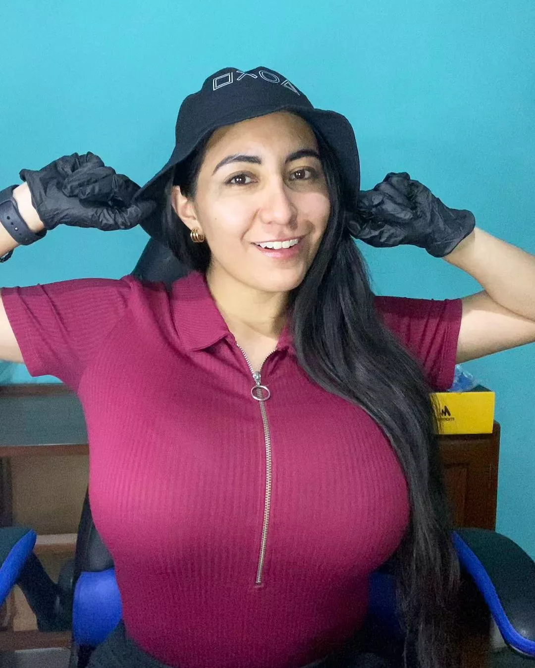 Big Melons behind the zipper posted by shawns777