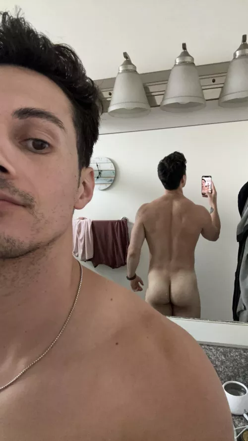 Cheeky cheeks by MarsupialDiligent585