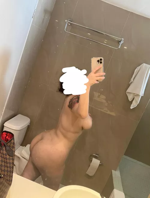 (f) 19 be absolutely honest :D by chronicflowers111