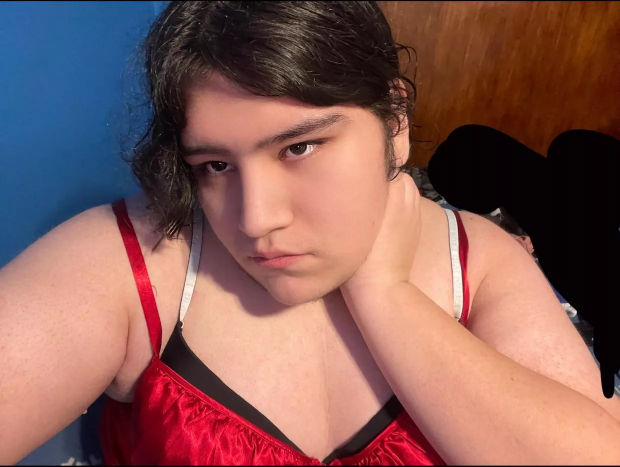 Fresh Out the Shower! posted by Femcuntslave