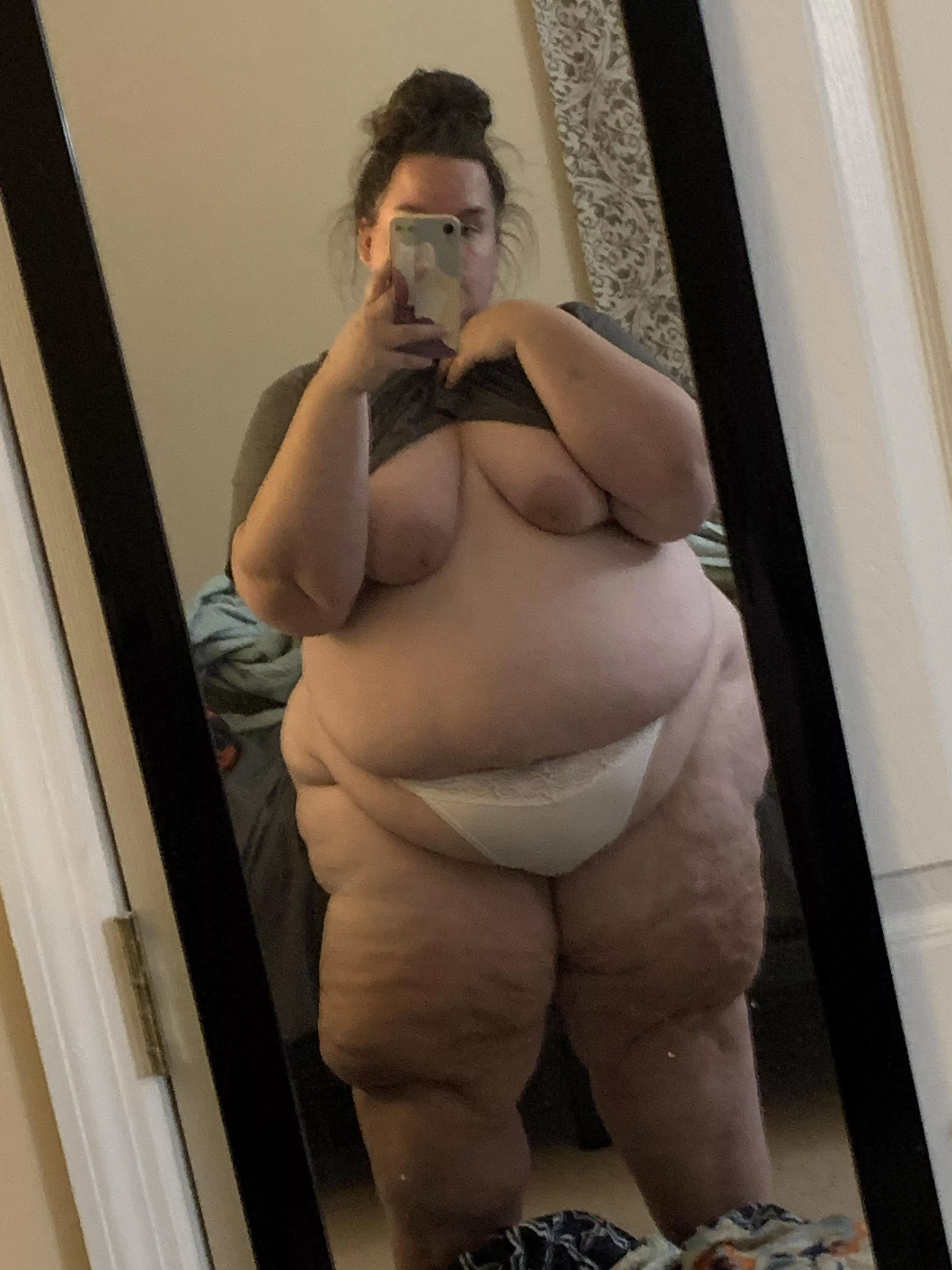 Fuck I’m gorgeous 😘😜😈 posted by SweetSouthernPeach30