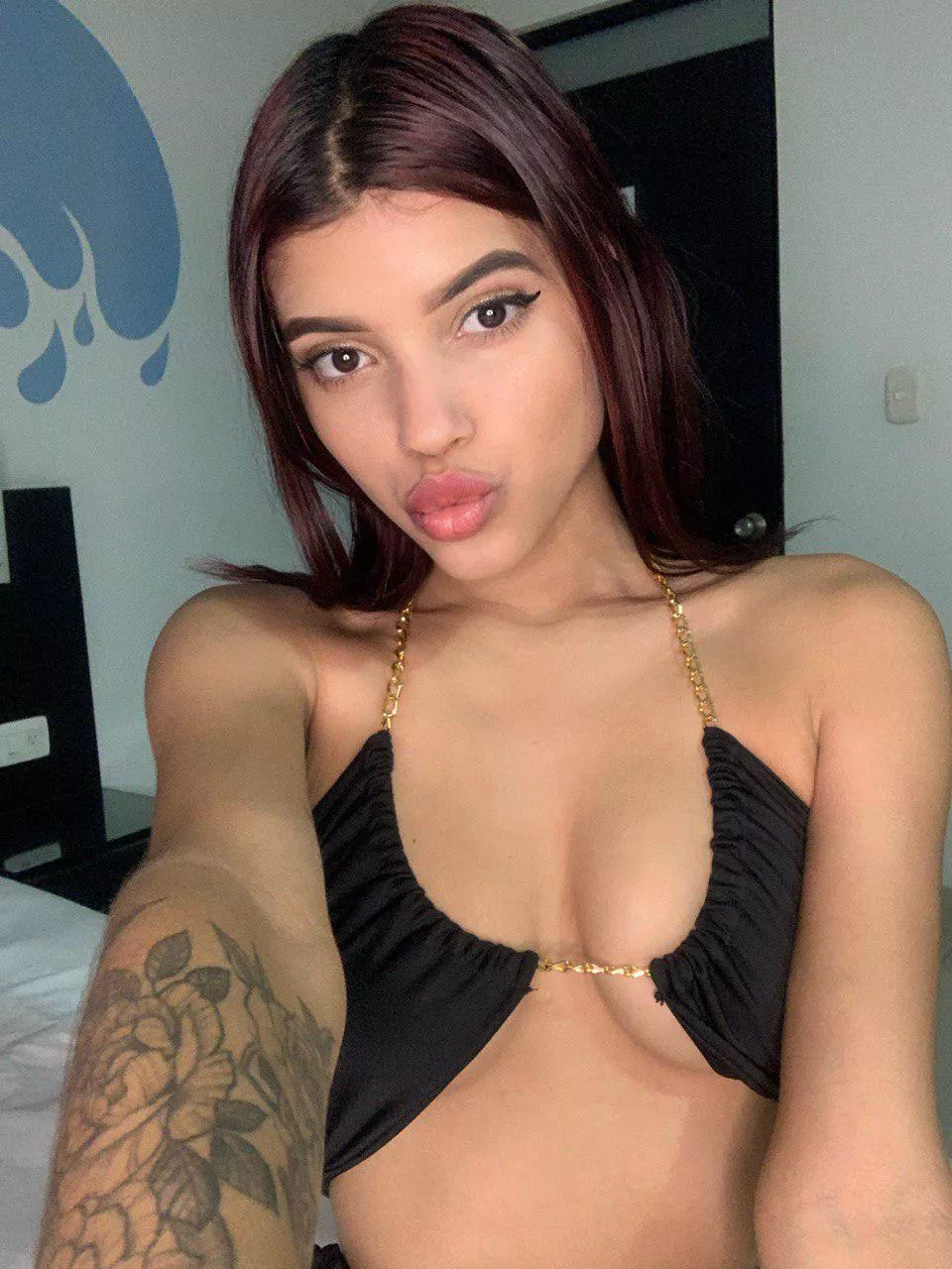 I'm probably better off without this bodice posted by gabyandmommy