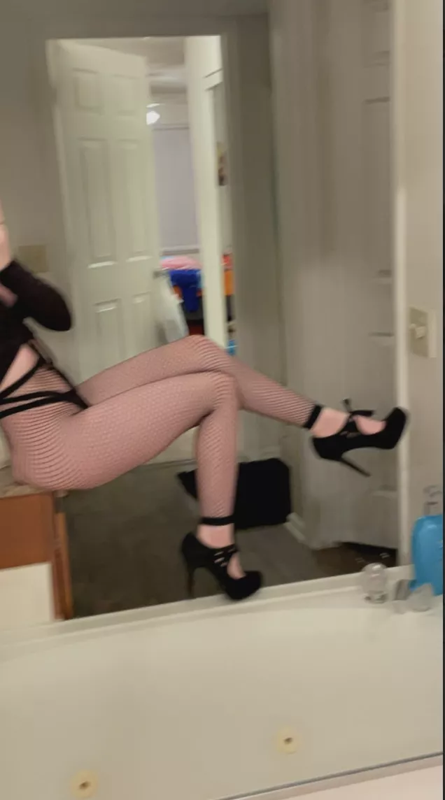 Inlove wit my outfit! posted by Mattie_Broderick