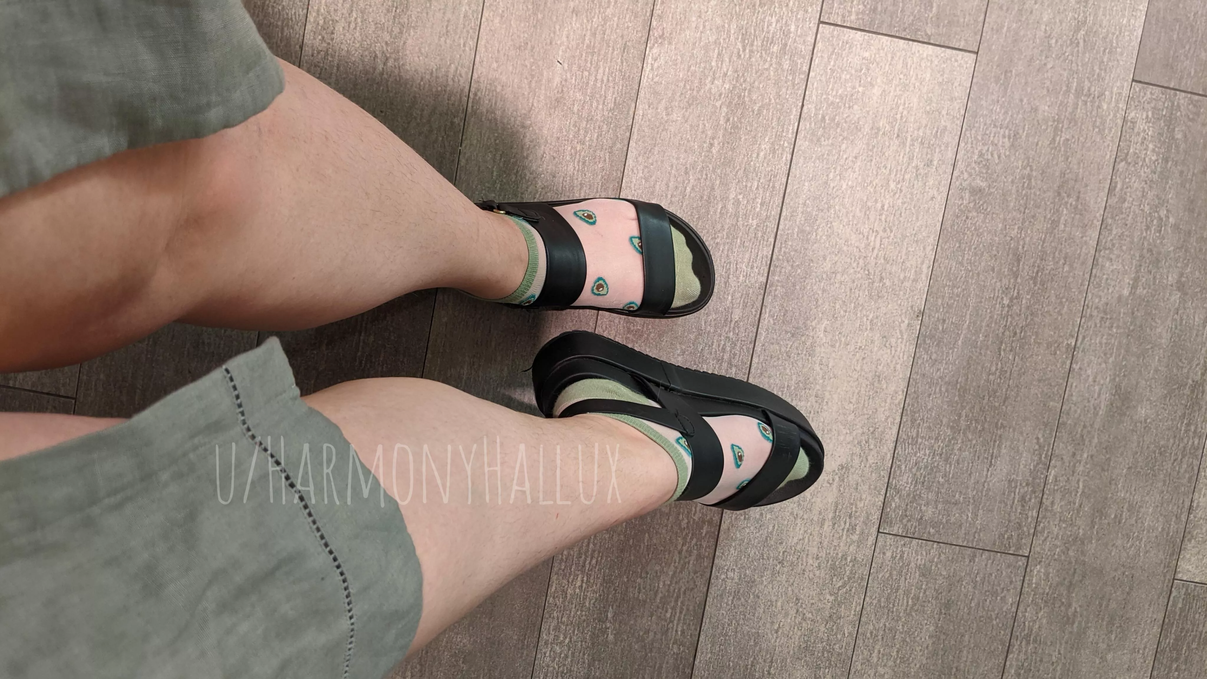 I've Been Having A Moment With These Platforms, And Just Realized They're So Hot With Mesh Socks! 🥑😍 posted by HarmonyHallux