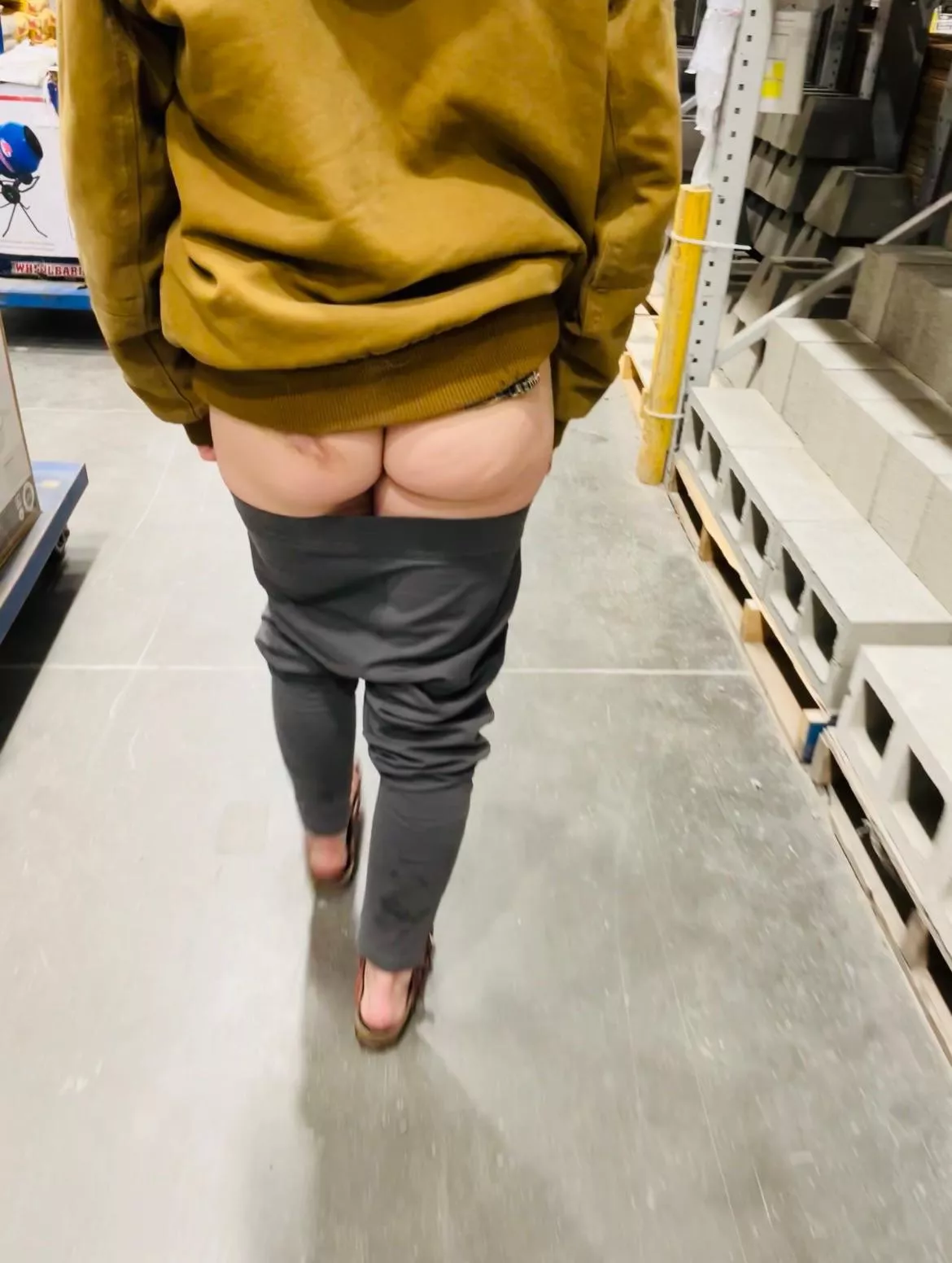 Looking for some wood… posted by a_good_fuck