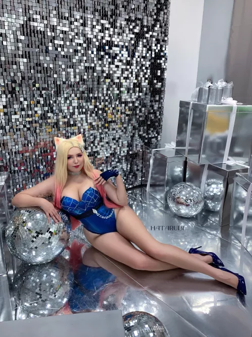 my KDA Ahri cosplay by Hatarubi by Hatarubi_Cosplay_