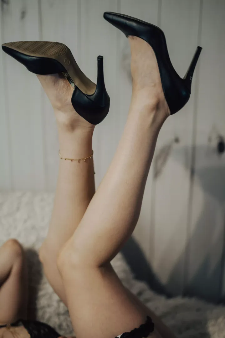 My long legs were made for heels by IvyUntamed
