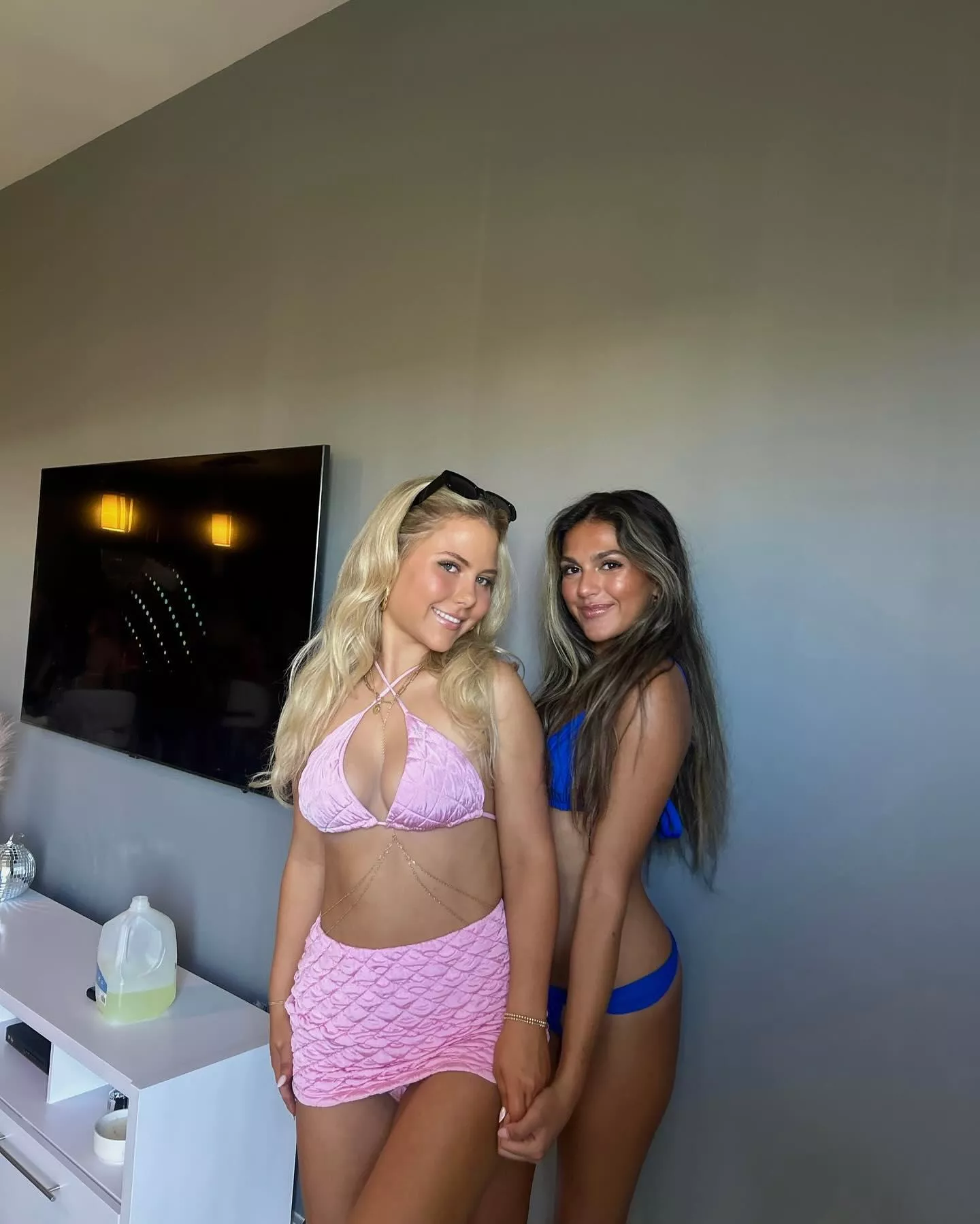 Pink or blue? posted by eyeandeye