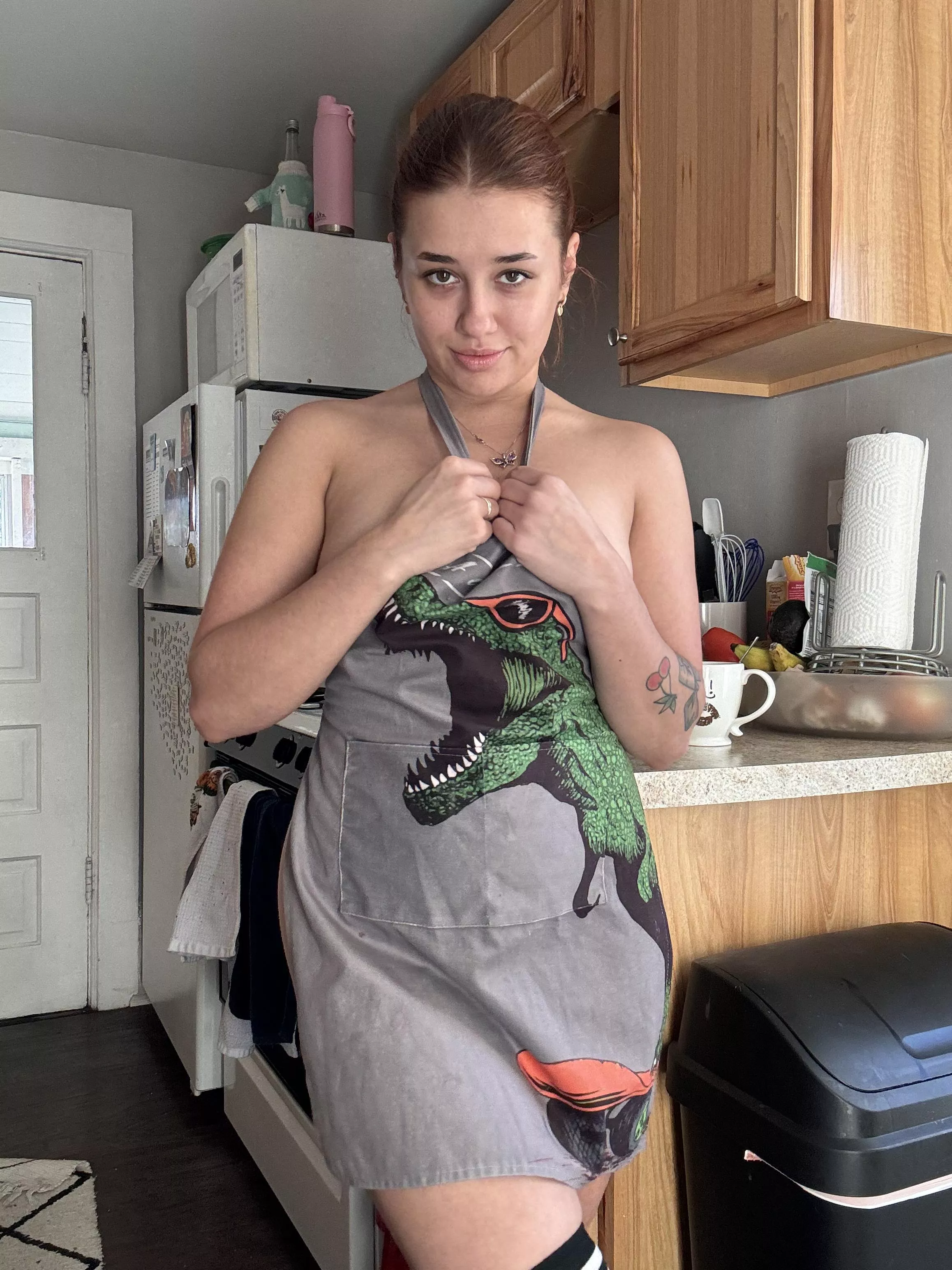 Should I take off my apron? posted by midwestandi