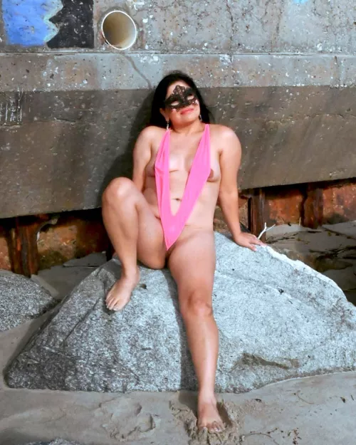 The sun it's feeling great today by sweetjaslatiff