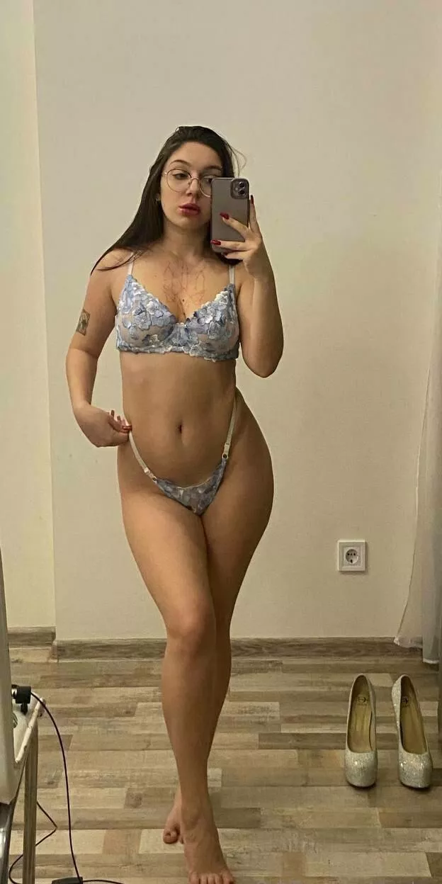 these legs are ready to wrap around your waist and turn your head posted by margo_margot