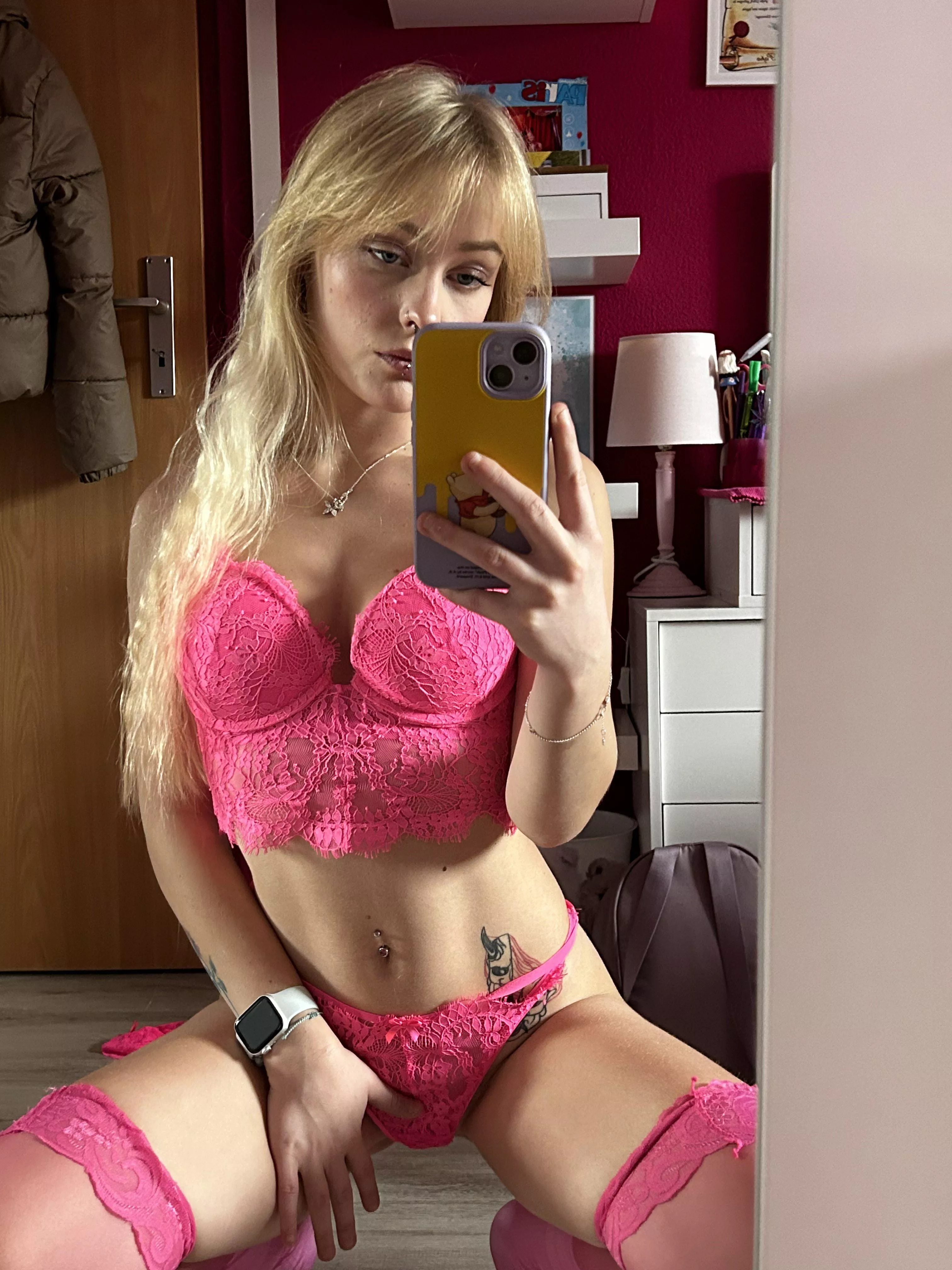 Thoughts on my new pink set? posted by WandaLewisa