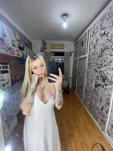 Wanna be your camgirl posted by bradisongchw