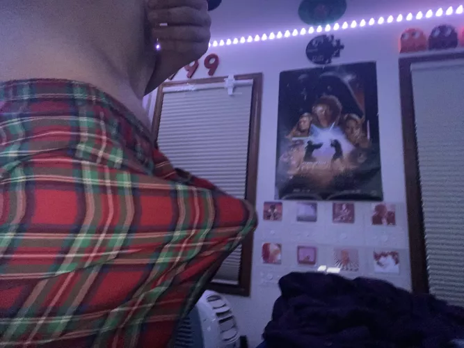 Wanna see whats underneath? by colwinz_