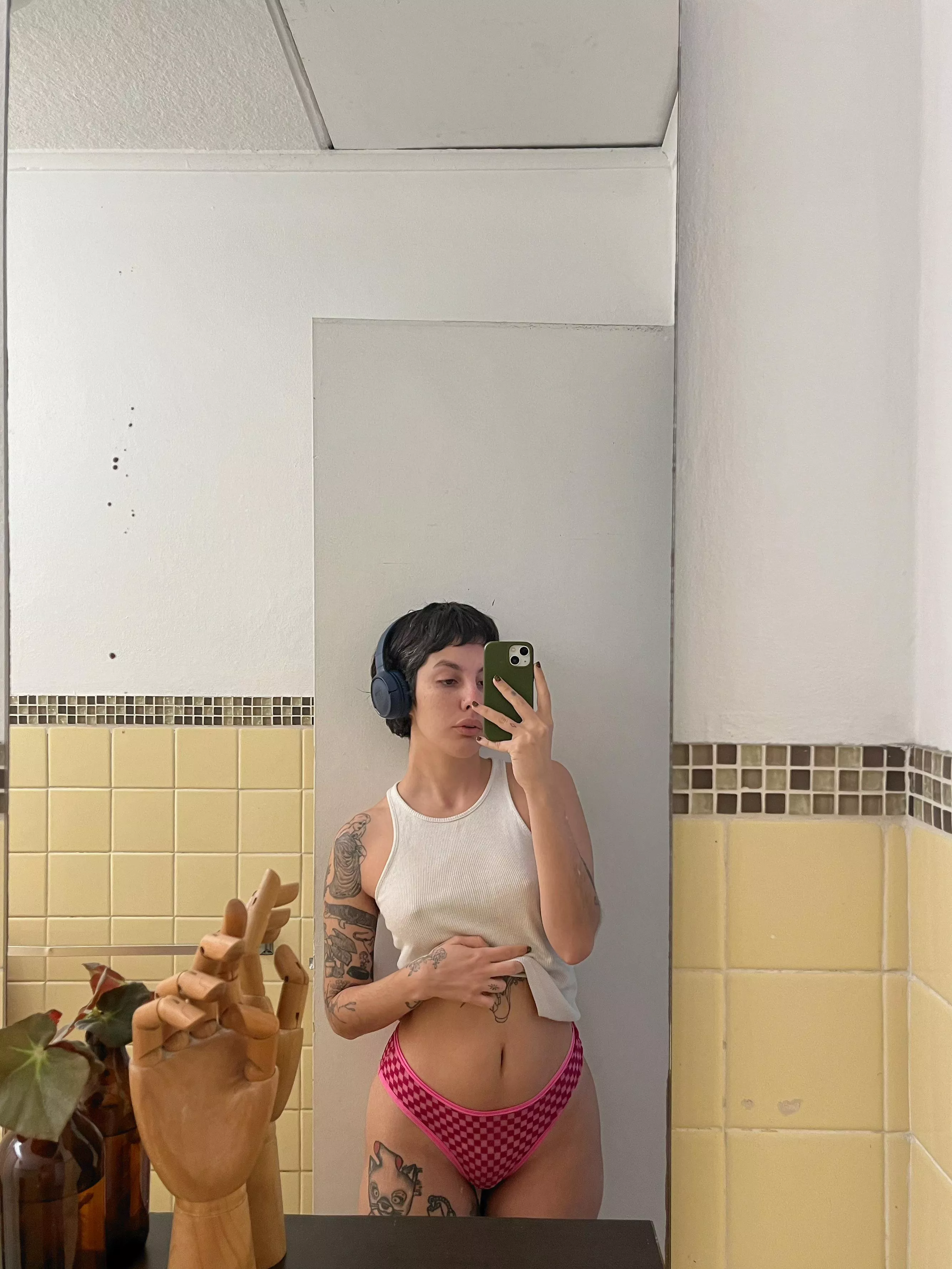 wife-pleaser as the official boi uniform posted by hellosofi