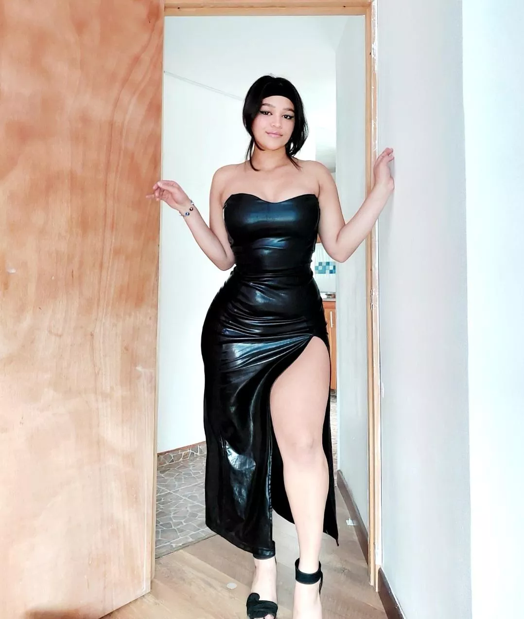 Would you go out with me to a meeting of friends? 🤔 posted by MeryMagic