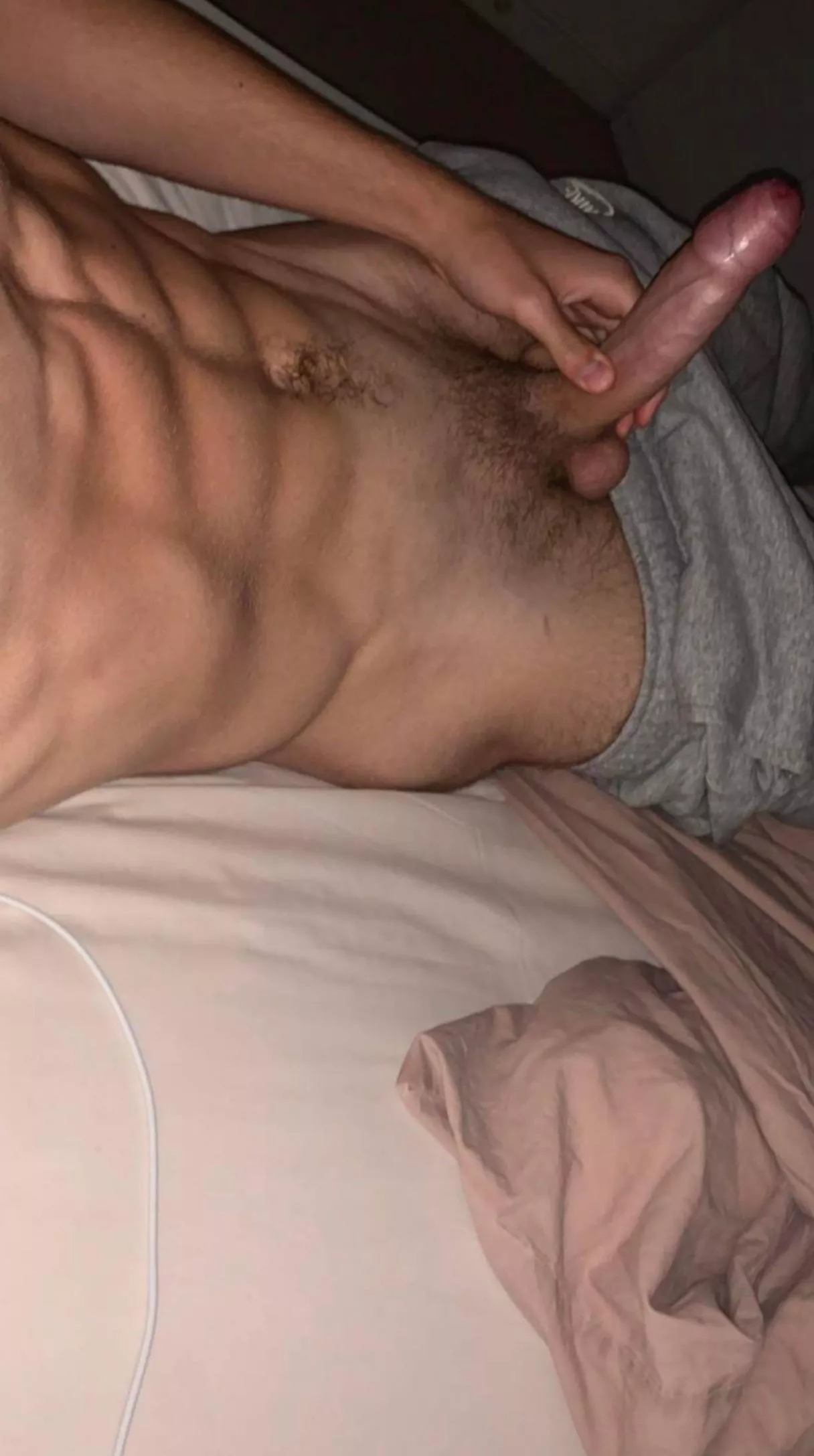 21 horny asf looking for similar hmu if you’re fit @officialerik.b posted by Erik7402