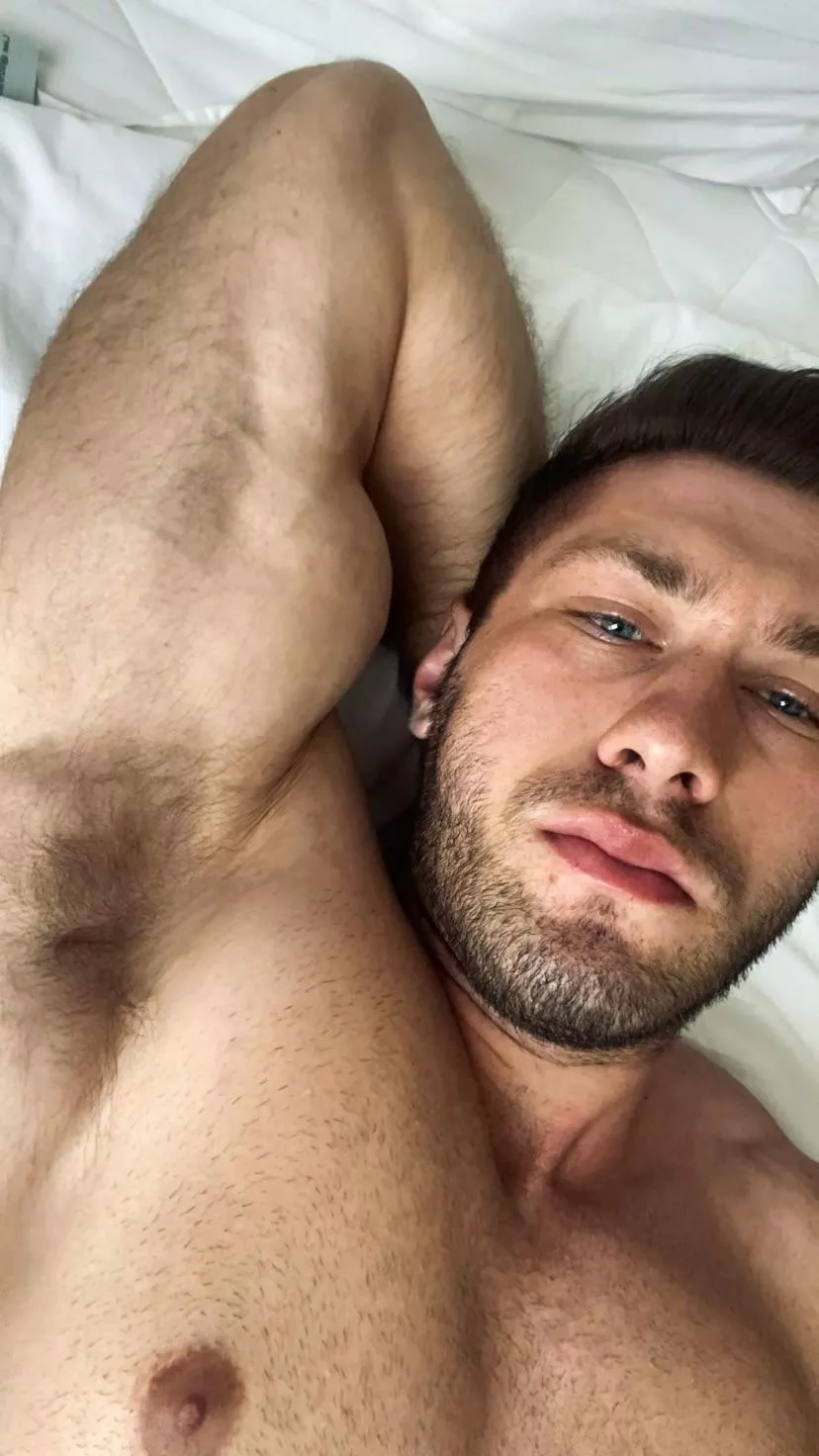 Come lay down with me 😏 posted by dorian_mcdon