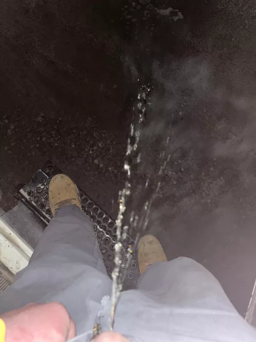 Couldn’t hold it had to pull over and let out this steamy pee by MrDeedsBlackFoot