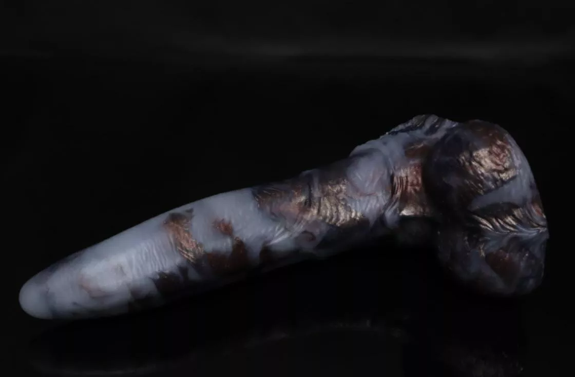 Couldn’t pass up the amount of smoky grey there is on this Flop S/M Sveinn pour 😮‍💨 posted by cyberbratt