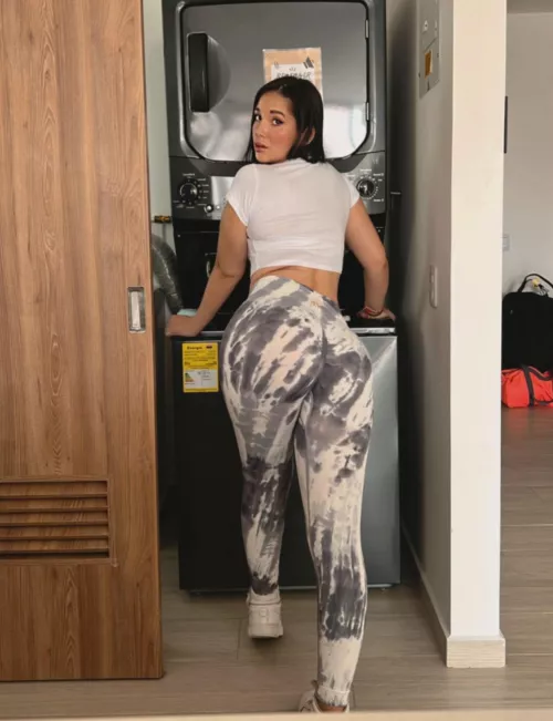 Down with the Thickness by lauduque27