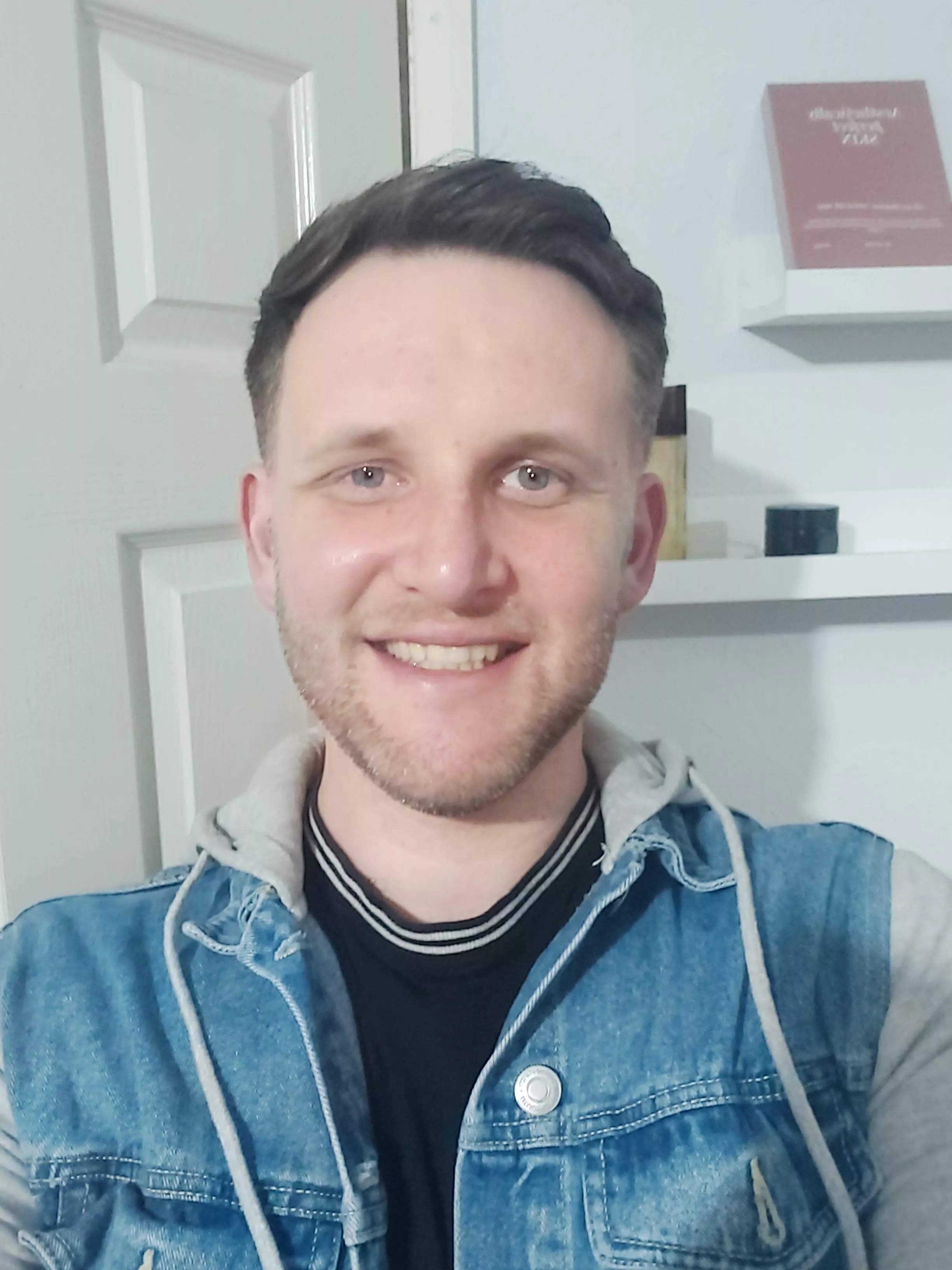 Felt cute 😊 posted by daddyalphadan