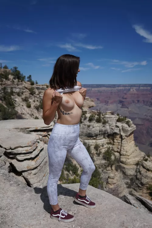 Flashing the families at the Grand Canyon by Mandii-outdoors