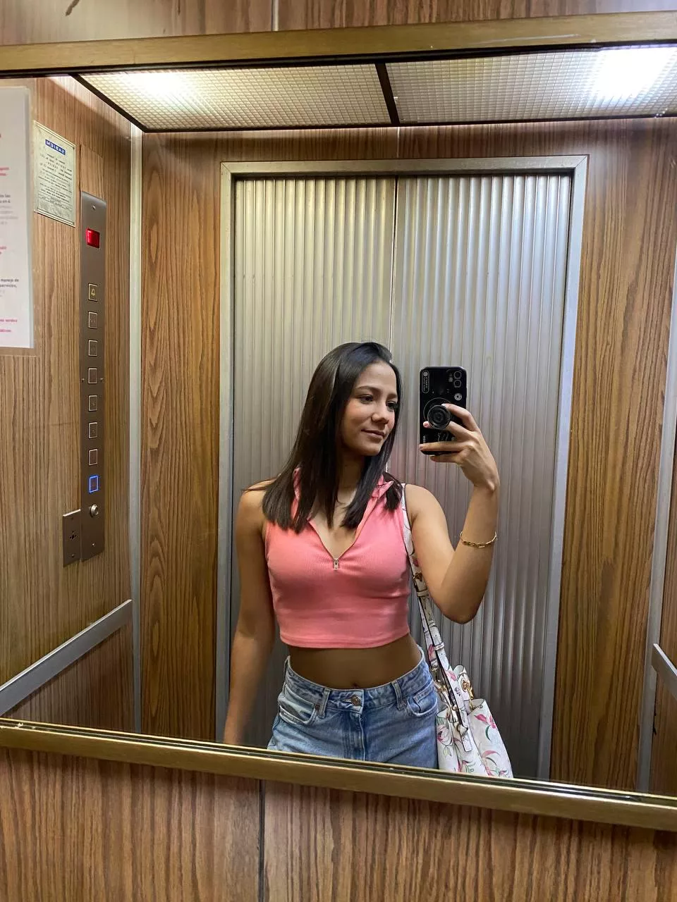 Hello everyone, coming back to social media with a lovely photo posted by AriaLuna99