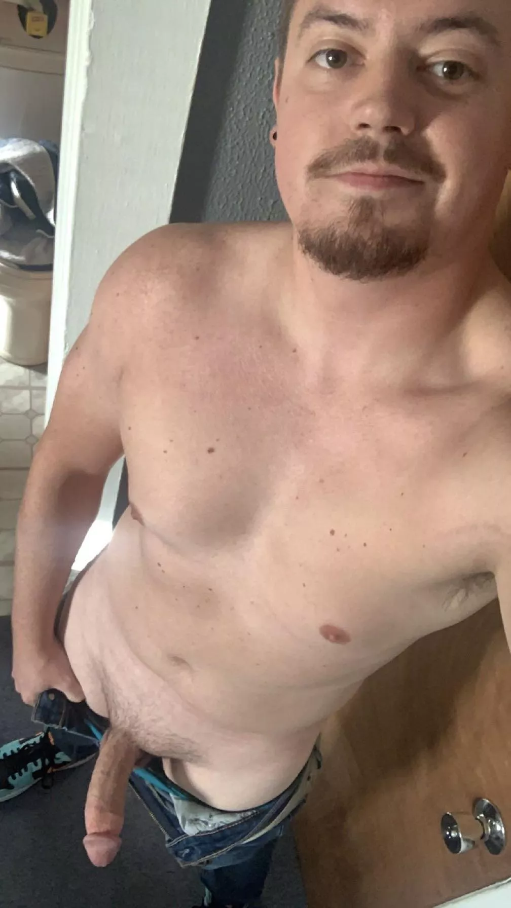 Help me drain my throbbing cock posted by CompOrangeMach