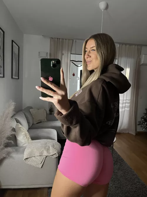 i have some cake for you by tparri22