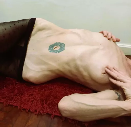 I love lying on my furry rug by Tonialov