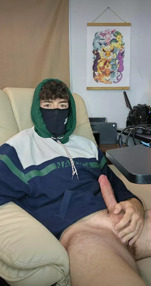 I need a desk jockey, volunteers? by xDMauiWauiDx