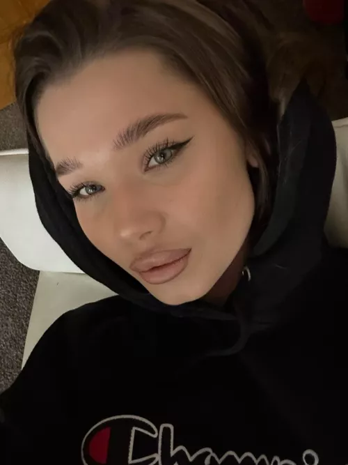 IUTR by Valentina-Marie