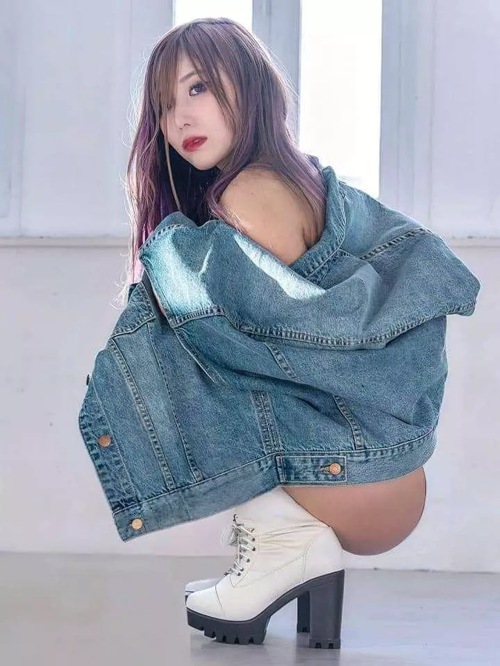 Kairi Sane posted by throwawayacct459